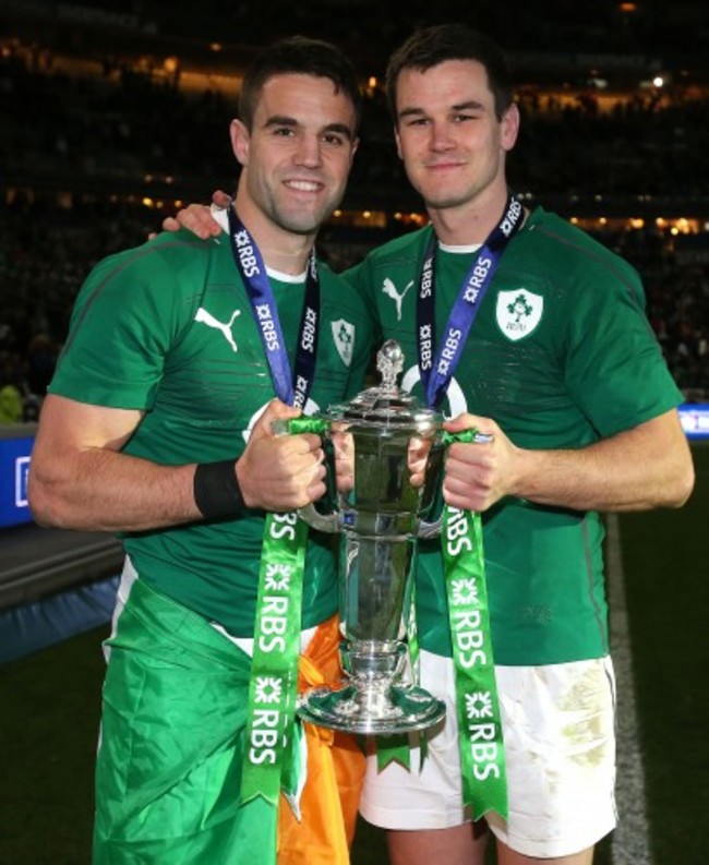 Conor Murray and Jonathan Sexton celebrates with the trophy