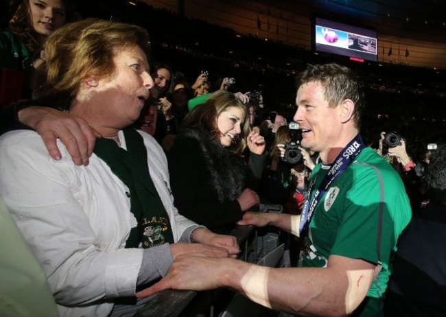 Brian O'Driscoll celebrates with his mother Geraldine and wife Amy