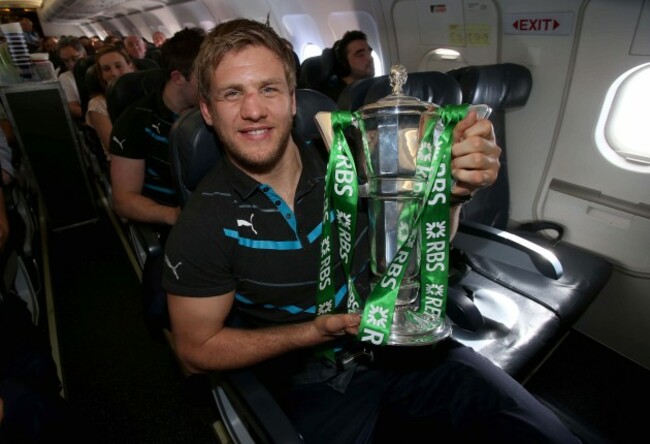 Chris Henry with the trophy