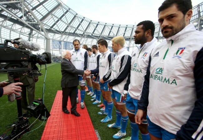 Michael D Higgins meets the Italy team