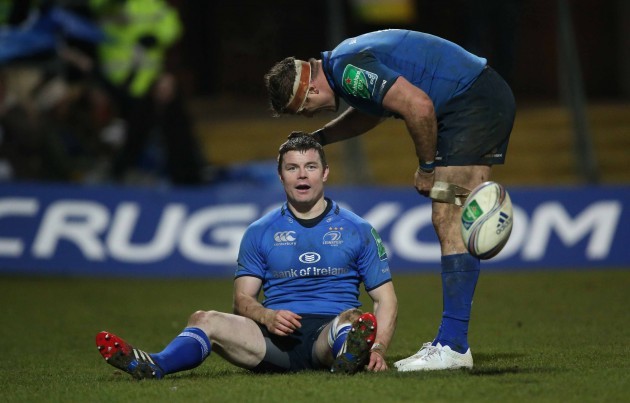 Brian O'Driscoll scores a try and is congratulated by Jamie Heaslip