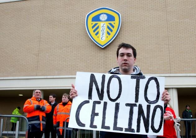 Soccer - Sky Bet Championship - Leeds United v Huddersfield Town - Elland Road