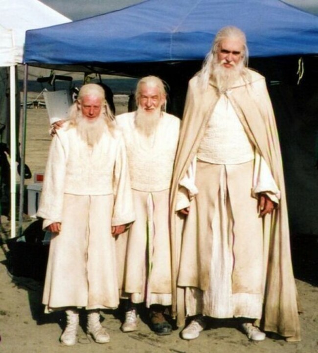 Gandalf (Ian McKellen) with his stunt double and his scale double - Imgur