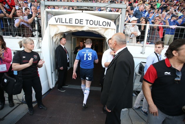 Brian O'Driscoll leaves a Heineken Cup match for the last time