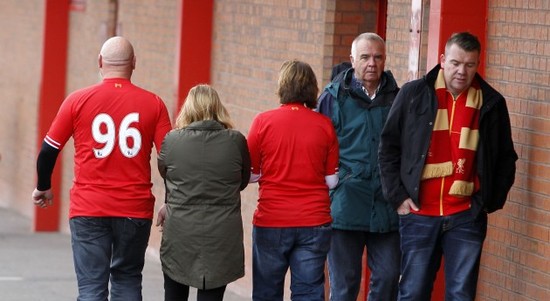 Soccer - Barclays Premier League - Liverpool v Manchester City - Anfield