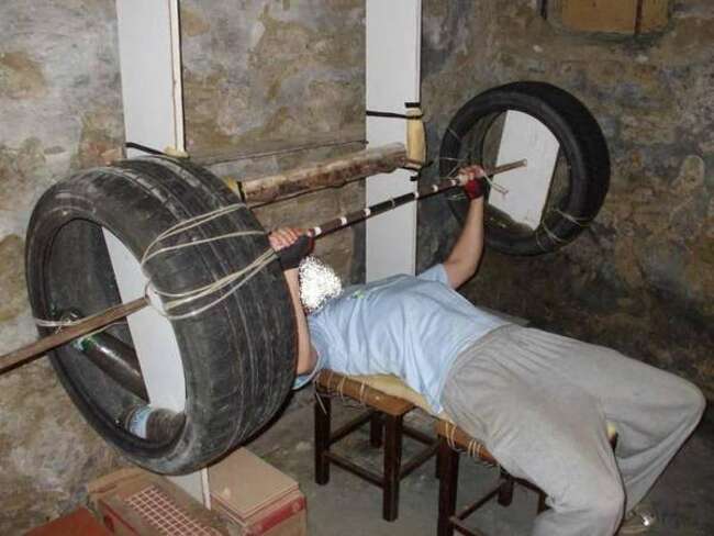 xhomemade-home-gym.jpeg.pagespeed.ic.BY3tQU6juv