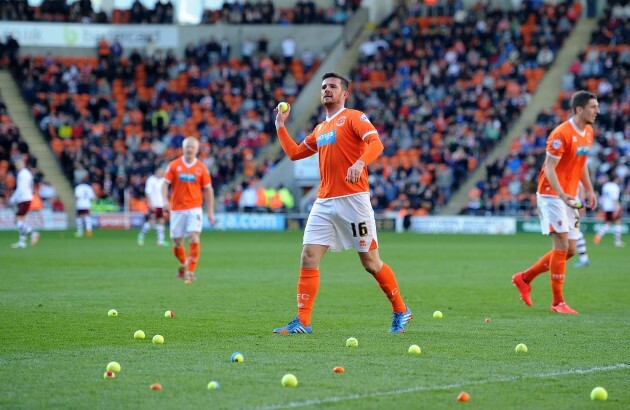 Soccer - Sky Bet Championship - Blackpool v Burnley - Bloomfield Road