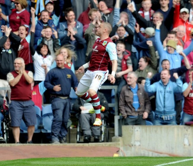 Soccer - Sky Bet Championship - Burnley v Wigan Athletic - Turf Moor