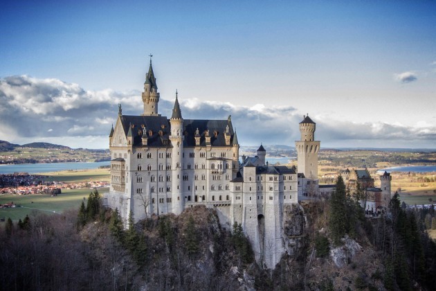 8 insanely beautiful castles you can dream about living in