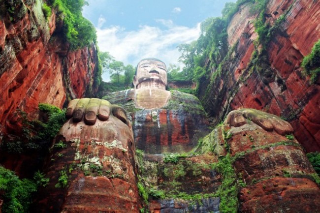 A giant Buddha located in Leshan, China. - Imgur
