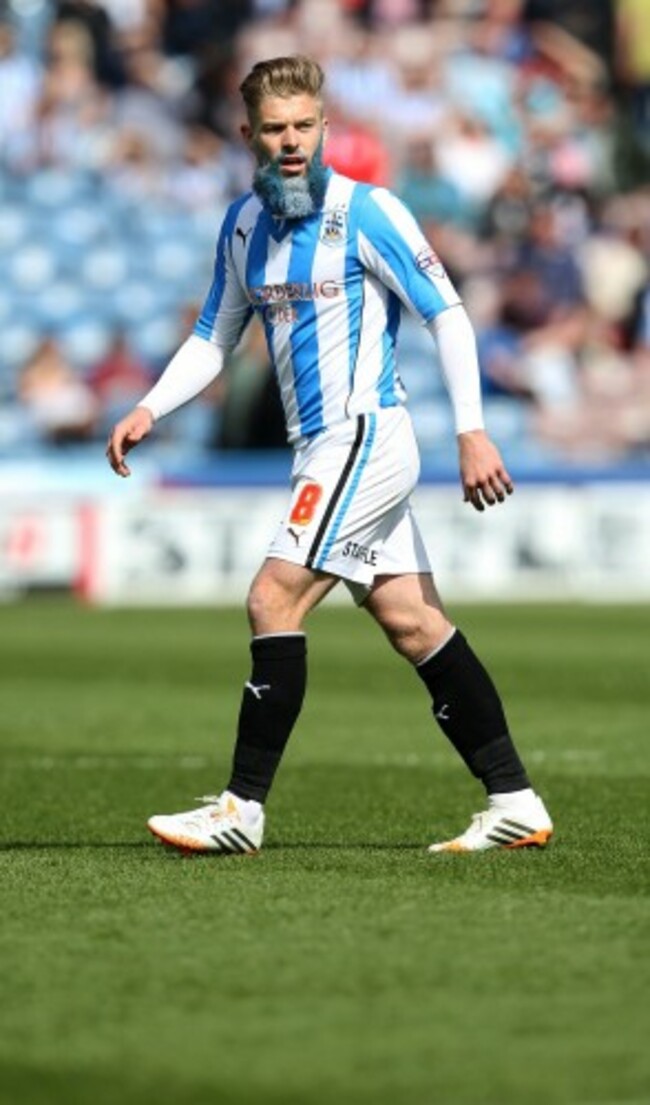 Soccer - Sky Bet Championship - Huddersfield Town v Leicester City - John Smith's Stadium