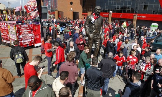 Soccer - Barclays Premier League - Liverpool v Chelsea - Anfield