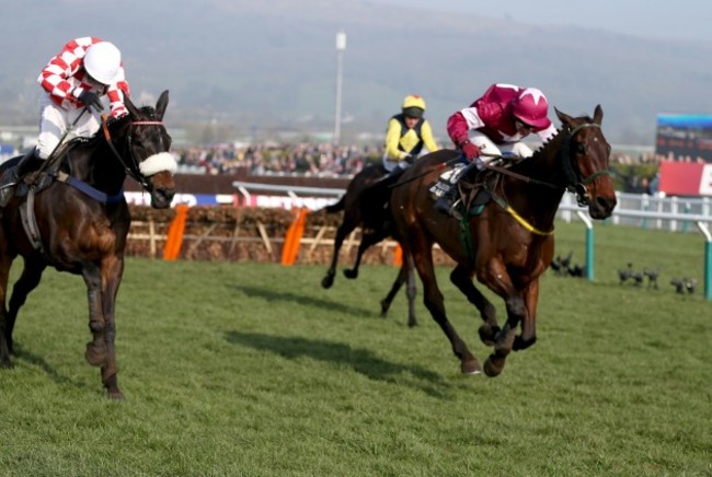 Very Wood ridden by Paul Carberry (Right) on the way to victory