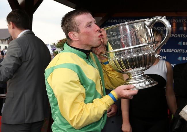 Andrew Lynch with the winning trophy