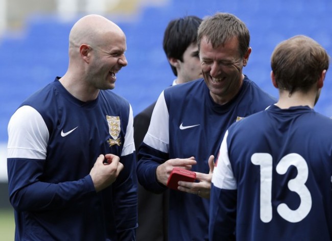 Soccer - British Army v FA Legends - Madejski Stadium