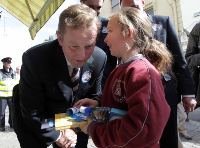 Enda Kenny and Simon Harris Cavanssing. A