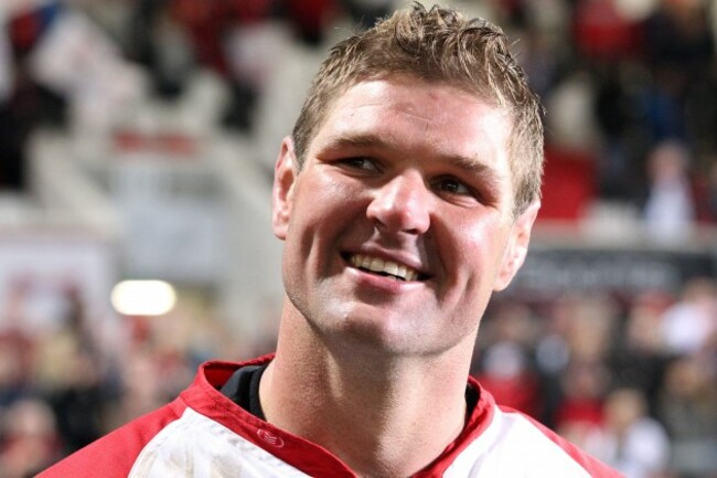 Johann Muller says farewell to the fans at Ravenhill