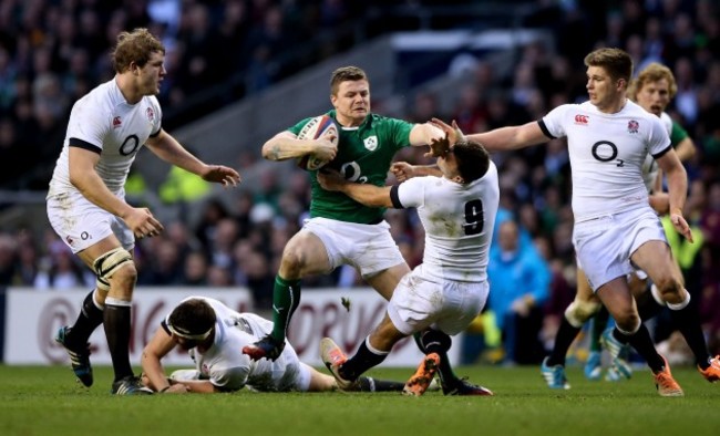 Brian O'Driscoll hands off Danny Care