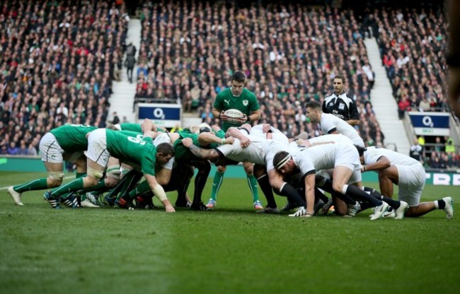 Conor Murray puts the ball into a scrum