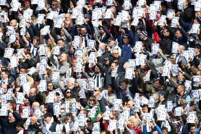 Soccer - Barclay's Premier League - West Bromwich Albion v Stoke City - The Hawthorns