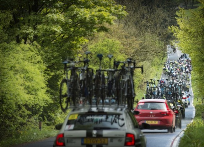 The peloton make their way out of Armagh and down towards Dublin