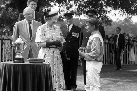 Horse Racing - King George VI and The Queen Elizabeth Diamond Stakes - Ascot