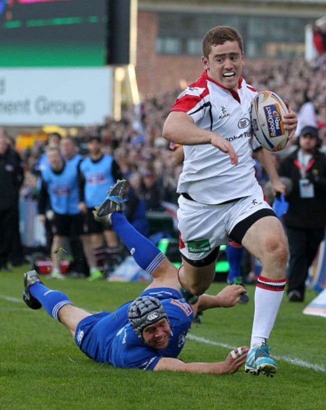 Paddy Jackson gets away from Issac Boss to score a penalty try