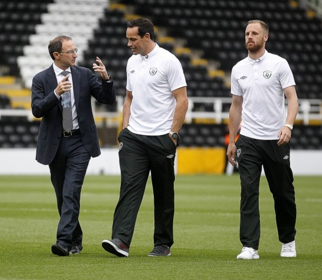 Martin O'Neill with David Forde and David Meyler