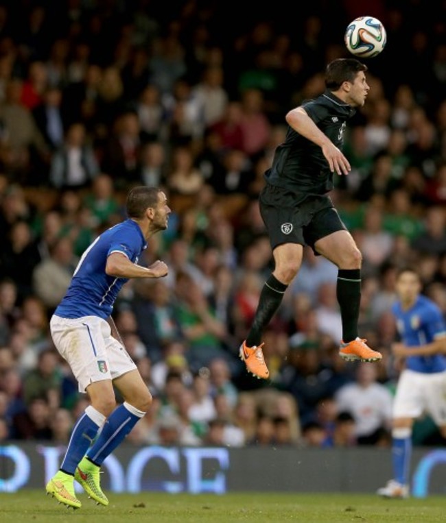 Shane Long with Leonardo Bonucci