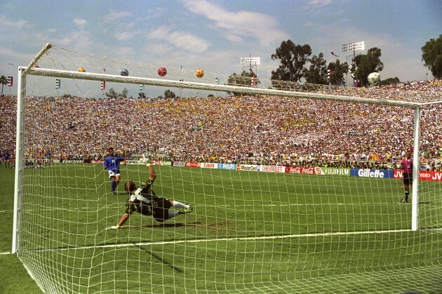 Soccer - 1994 FIFA World Cup - Final - Brazil v Italy - Rose Bowl, Pasadena