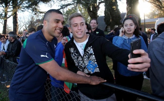 Simon Zebo with a Fan