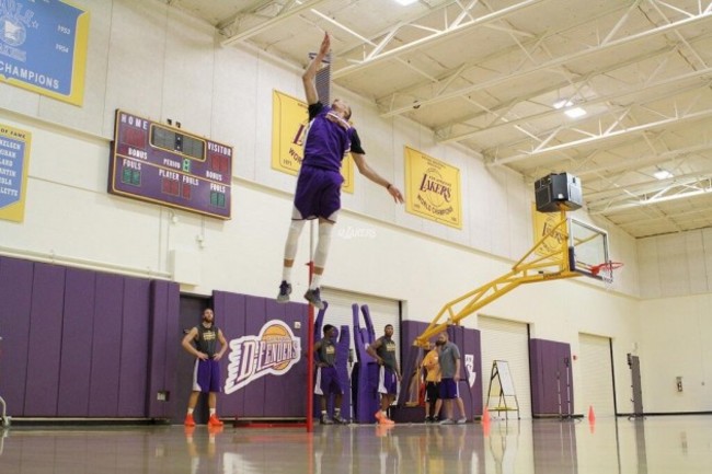 zach-lavine-vert