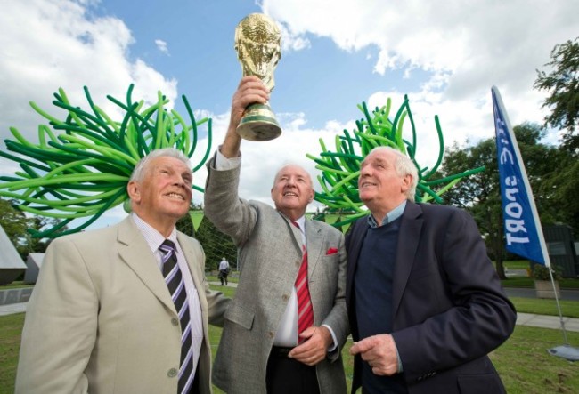 Bill O'Herlihy alongside John Giles and Eamon Dunphy