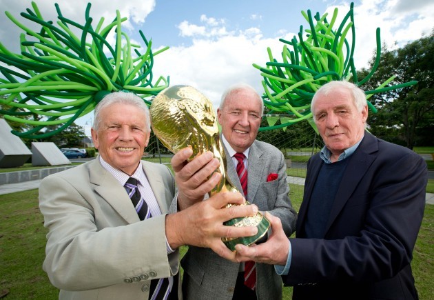 Bill O'Herlihy alongside John Giles and Eamon Dunphy