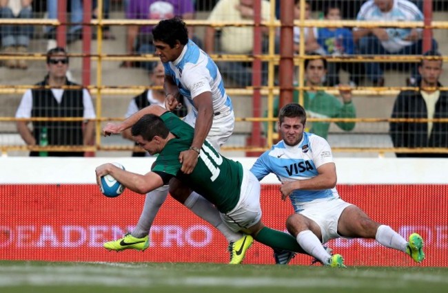 Jonathan Sexton scores a try