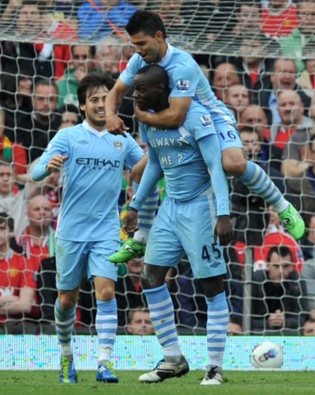 Soccer - Barclays Premier League - Manchester United v Manchester City - Old Trafford