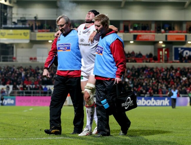 Stephen Ferris goes off injuried