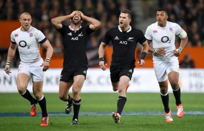 Conrad Smith and Cory Jane dejected after a missed chance