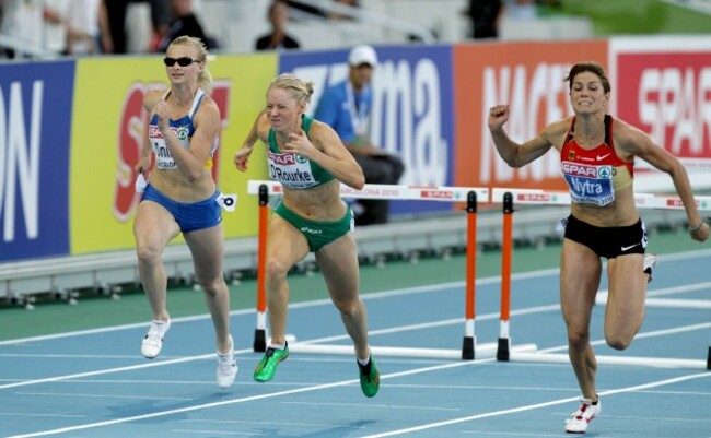 Derval O'Rourke celebrates winning a silver medal