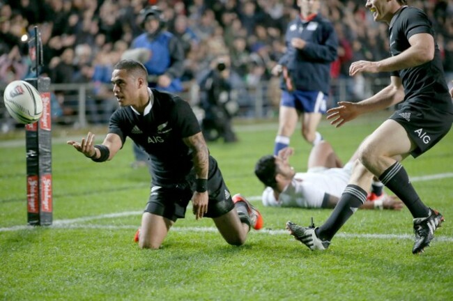 Aaron Smith celebrates scoring his try