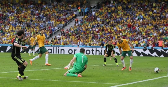 Soccer - FIFA World Cup 2014 - Group B - Australia v Spain - Arena da Baixada