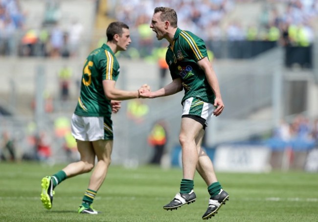 Eamonn Wallace celebrates scoring a point