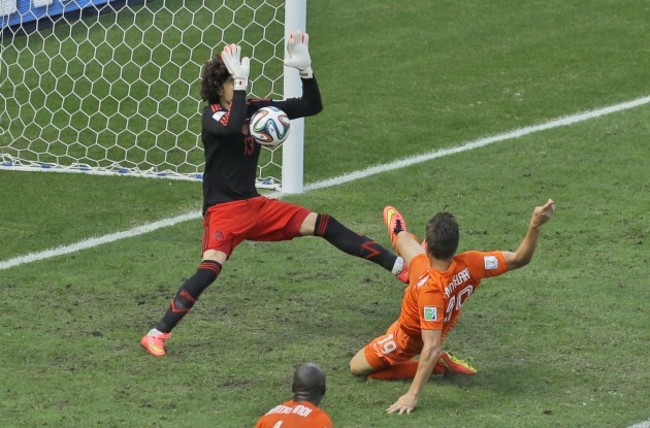 Soccer - FIFA World Cup 2014 - Round of 16 - The Netherlands v Mexico - Arena Castelao