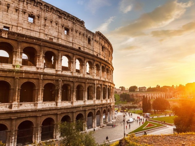 explore-the-ruins-of-romes-stately-colosseum-and-imagine-the-gladiator-fights-that-once-packed-the-arena