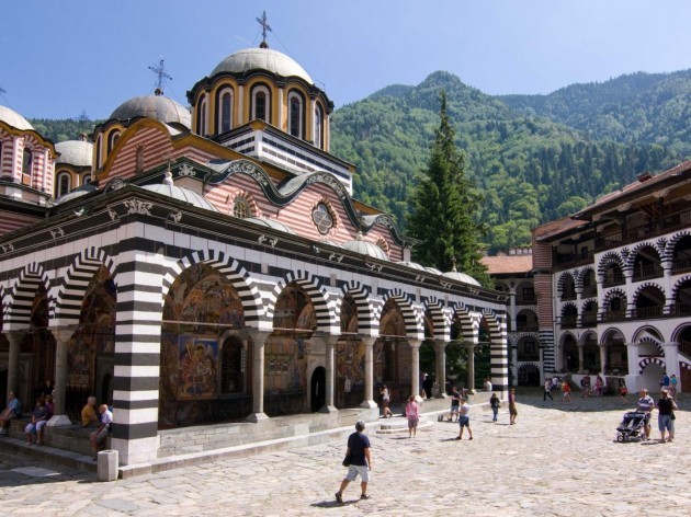 find-solace-at-the-rila-monastery-an-eastern-orthodox-monastery-in-bulgaria