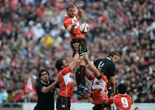 Michael Broadhurst wins the line out ball