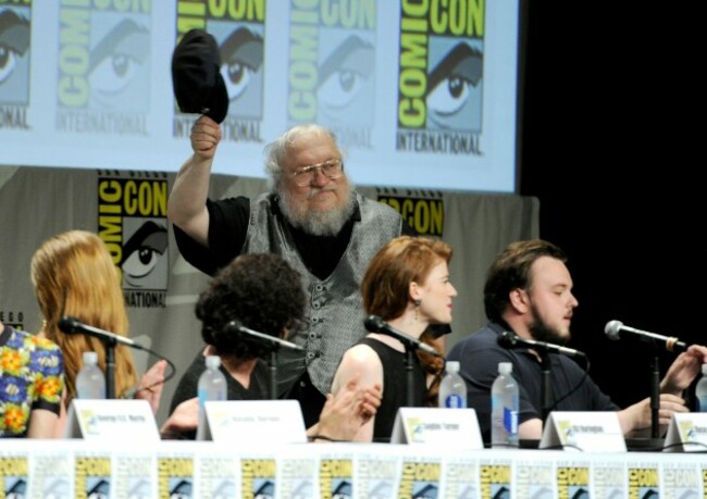 George R.R. Martin, Sophie Turner, Kit Harington, Rose Leslie, John Bradley