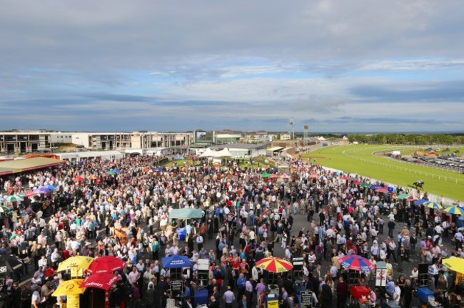 General view of the large crowds