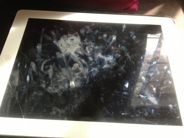 Reasons to not touch an iPad used by a toddler - Imgur