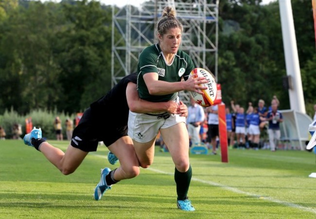 Alison Miller scores a try 5/8/2014